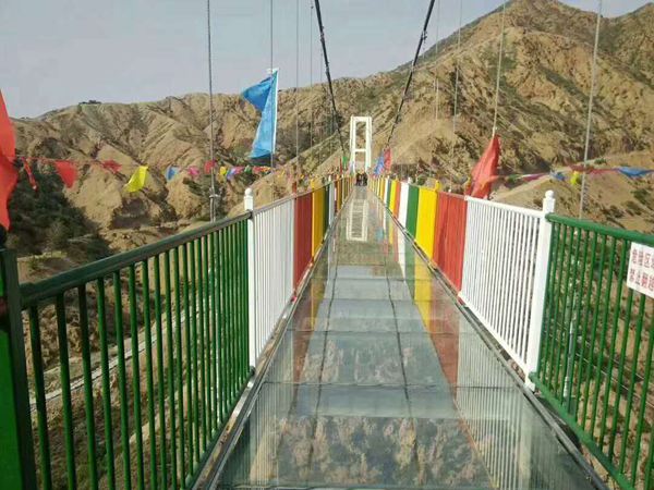 玻璃吊橋受歡迎的原因是什么? 玻璃吊橋受歡迎的原因是什么?